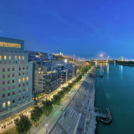 Grand Hotel River Park, A Luxury Collection Hotel, Bratislava Exterior foto The Donau City