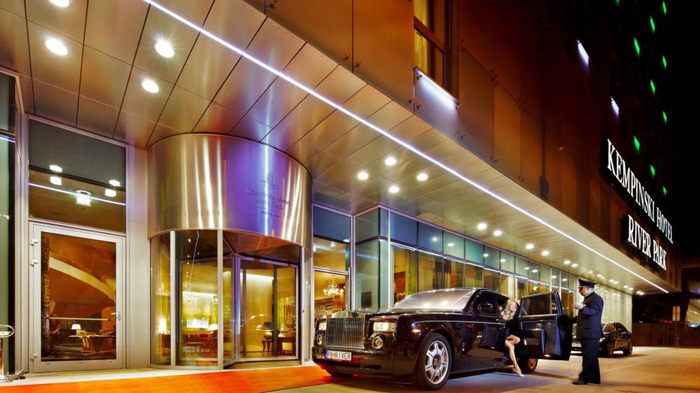 Grand Hotel River Park, A Luxury Collection Hotel, Bratislava Exterior foto The entrance of the hotel