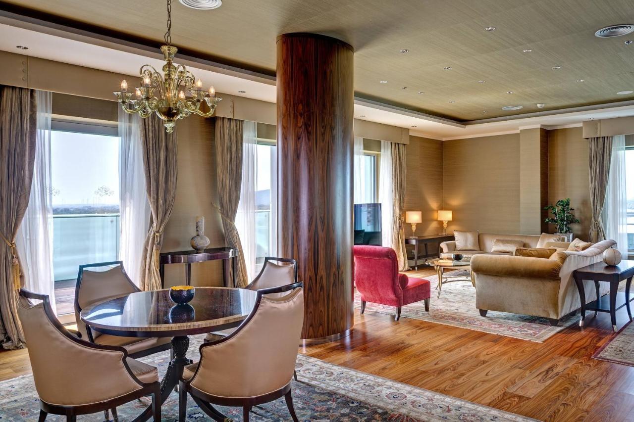 Grand Hotel River Park, A Luxury Collection Hotel, Bratislava Exterior foto A suite at the Four Seasons Hotel, Istanbul