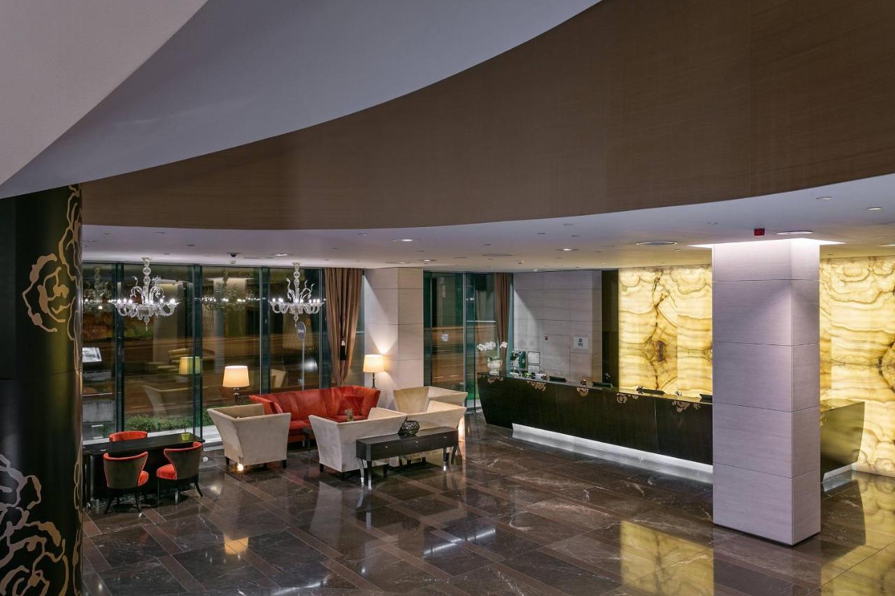 Grand Hotel River Park, A Luxury Collection Hotel, Bratislava Exterior foto Lobby