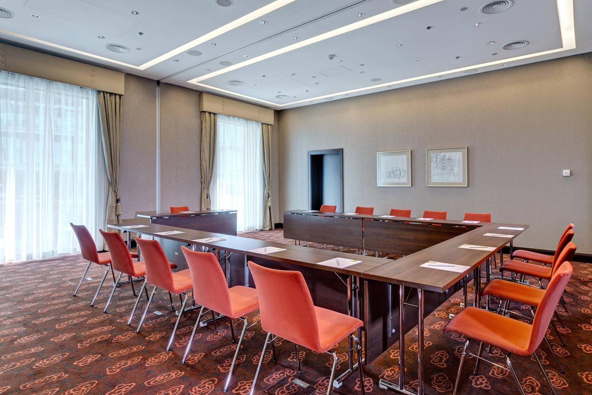 Grand Hotel River Park, A Luxury Collection Hotel, Bratislava Exterior foto Meeting room