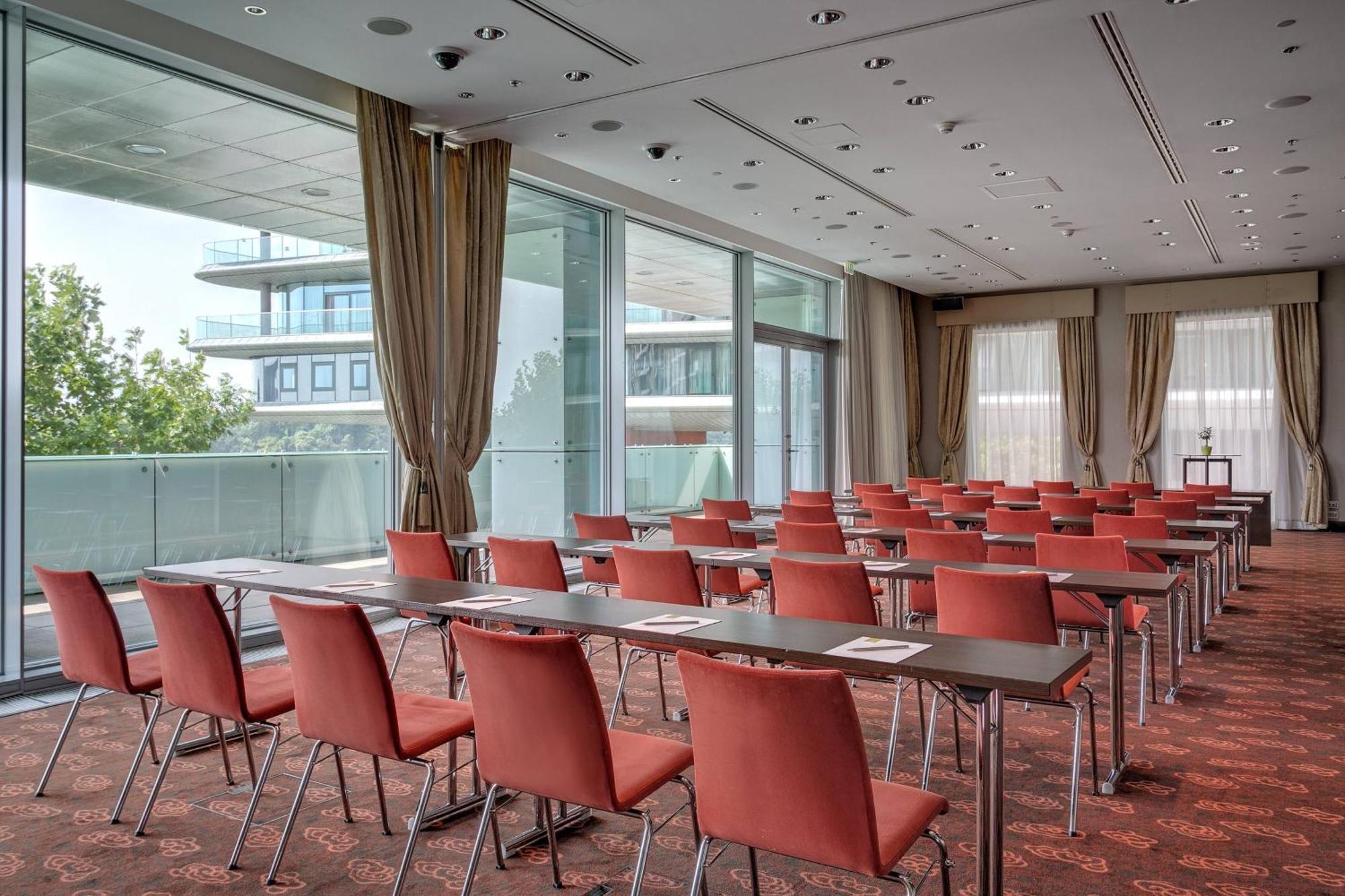 Grand Hotel River Park, A Luxury Collection Hotel, Bratislava Exterior foto Meeting room
